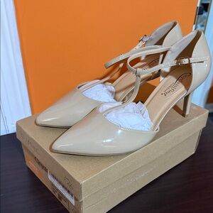 Elegant Beige Patent Leather Heels